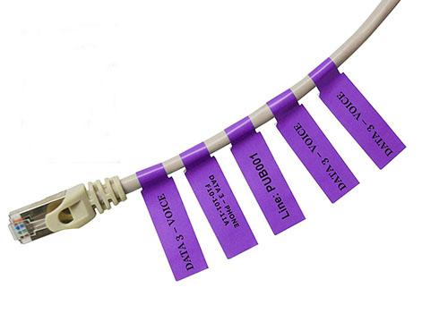Маркеры dkc. Маркировочные бирки для кабеля UTP 5e. Маркер 0.75 для маркировки кабелей черный. Кабельная маркировка UTP самоламинирующая. Самоламинирующиеся маркеры для кабеля и провода.